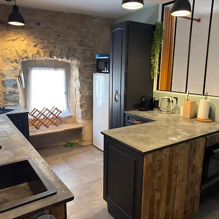 Holiday home Maison En Pierre Climatisee - Village Ardechois Coux